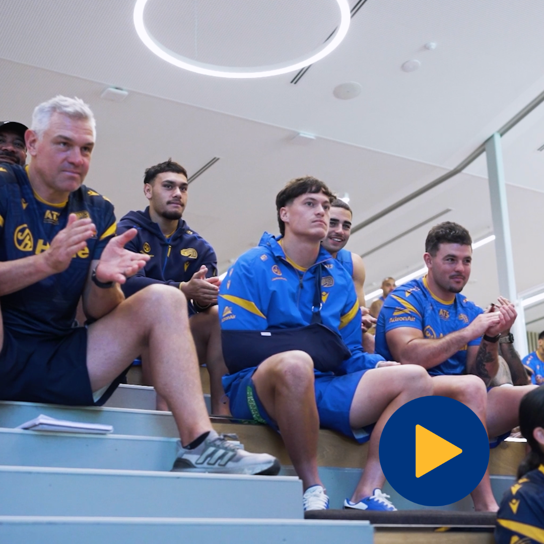 Apa Twidle's debut jersey presentation